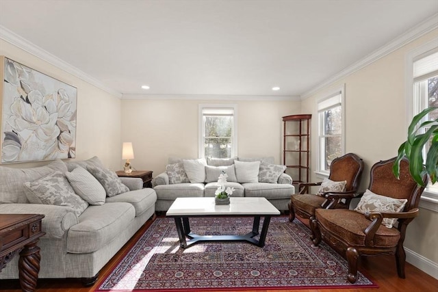 living area featuring recessed lighting, crown molding, baseboards, and wood finished floors