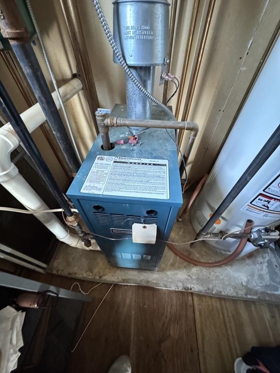 10 Nut Island Ave, Quincy, MA 02169 - view of utility room