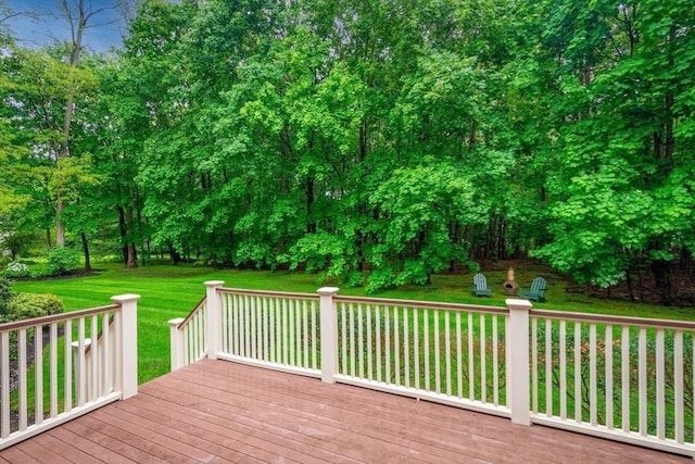 43 Old Concord Rd, Lincoln, MA 01773 - wooden terrace with a yard