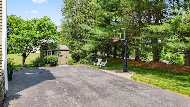 356 Grafton St, Shrewsbury, MA 01545 - view of sport court featuring a shed and a yard