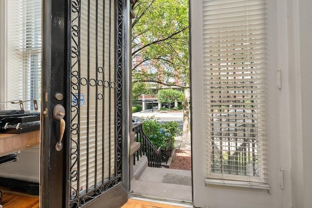 341 Beacon Unit 2F, Boston, MA 02116 - view of entrance foyer
