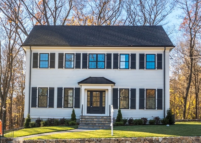 colonial house with a front yard