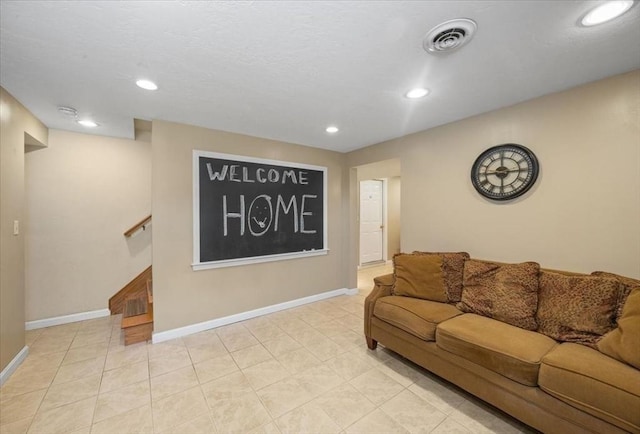 living room featuring visible vents, recessed lighting, and baseboards