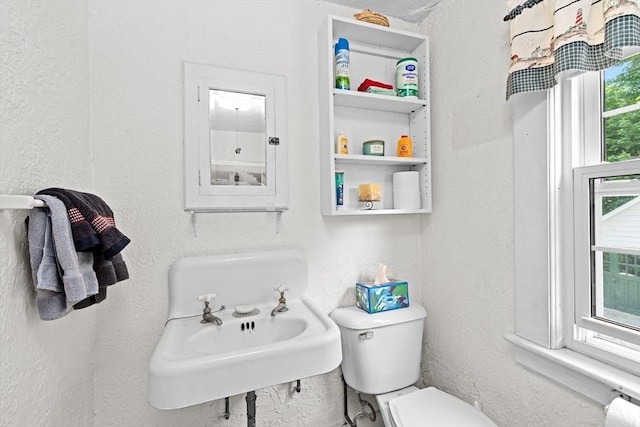 590 Hatherly Rd, Scituate, MA 02066 - half bath featuring toilet and a sink
