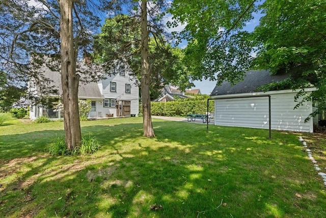 590 Hatherly Rd, Scituate, MA 02066 - view of grassy yard featuring an outdoor structure