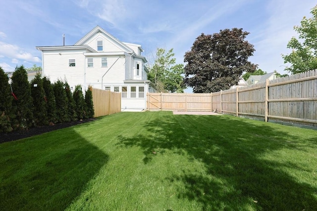 179 Main Unit 2, Medford, MA 02155 - view of yard