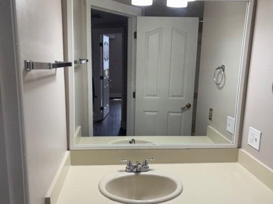 34 Sumner Ave Unit 302, Springfield, MA 01108 - bathroom featuring vanity
