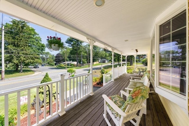 472 Potter Rd, Framingham, MA 01701 - view of wooden porch