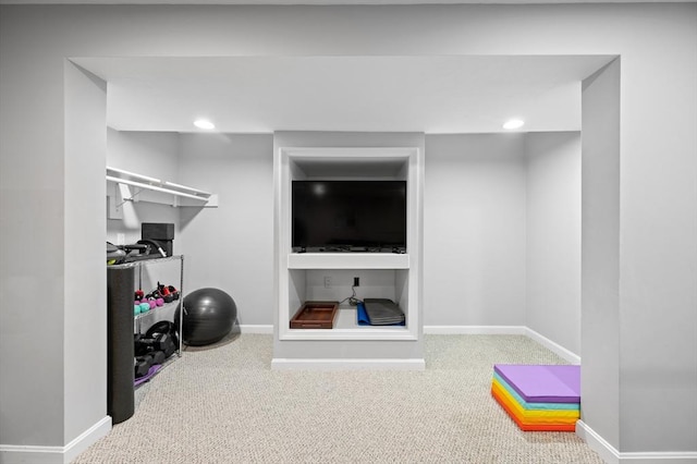 workout room featuring carpet flooring, baseboards, and recessed lighting