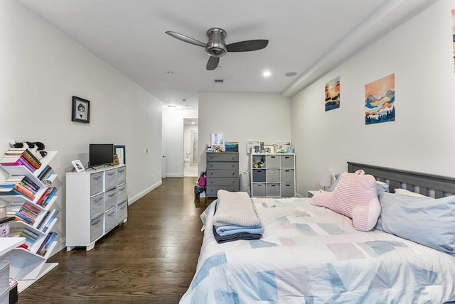 bedroom with wood finished floors, recessed lighting, a ceiling fan, and baseboards
