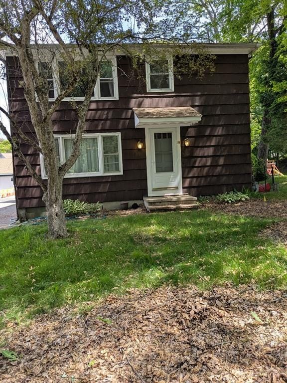 9 New Boston Rd, Dudley, MA 01571 - view of front of home