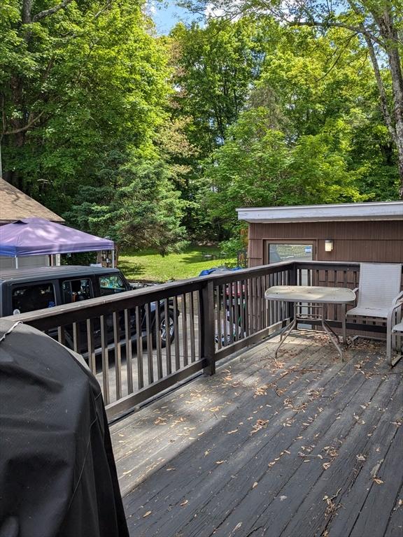 9 New Boston Rd, Dudley, MA 01571 - view of deck