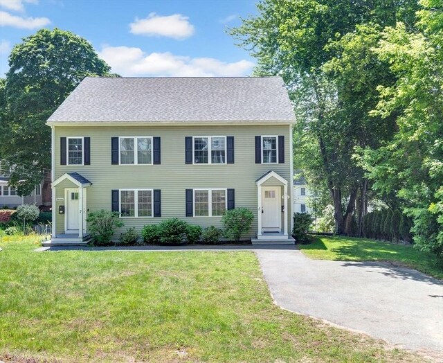 5 Allen St Unit 5, Woburn, MA 01801 - colonial home with a front lawn