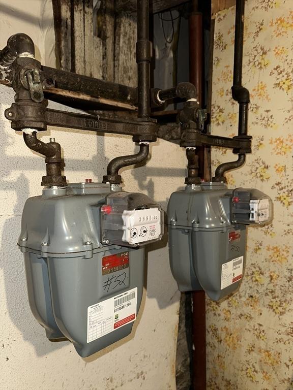 50 Keene St, Lowell, MA 01852 - view of utility room