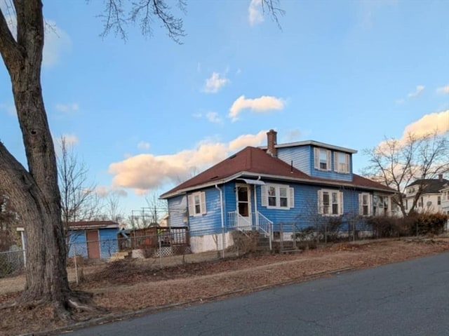 view of front of home