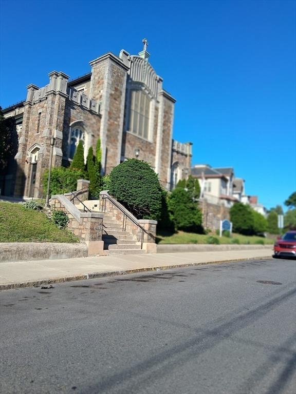 513 Washington Ave, Chelsea, MA 02150 - view of building exterior featuring stairs