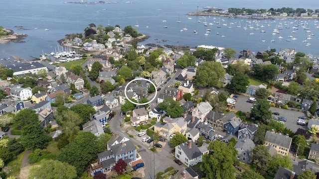 8 Franklin St Unit 18, Marblehead, MA 01945 - aerial view of property and surrounding area featuring a nearby body of water and nearby suburban area