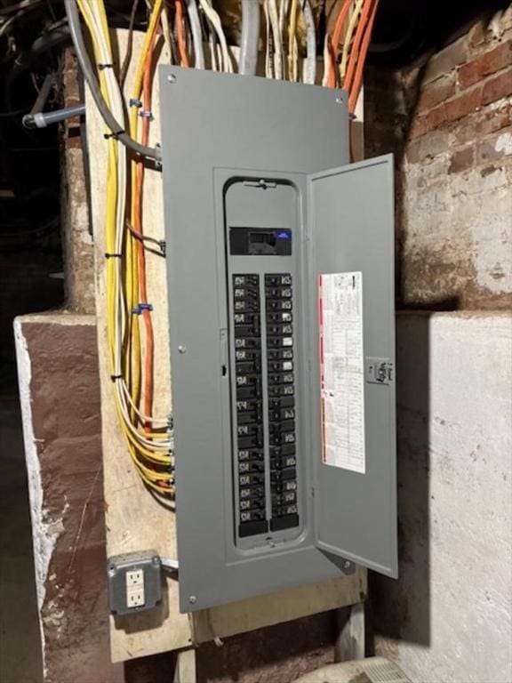 1098 Pleasant St, Palmer, MA 01069 - utilities featuring electric panel