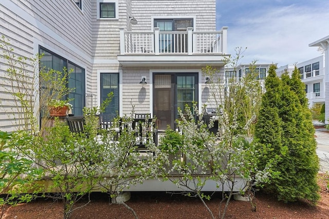 350 Bradford St Unit 7, Provincetown, MA 02657 - property entrance with a balcony