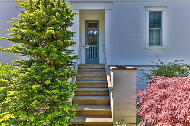 view of entrance to property