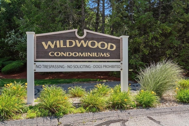 42 Sycamore Dr Unit 42, Leominster, MA 01453 - view of community / neighborhood sign
