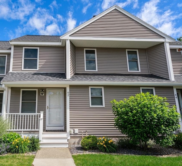 42 Sycamore Dr Unit 42, Leominster, MA 01453 - view of property with covered porch