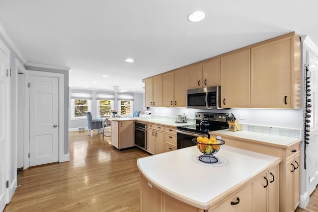 kitchen with light hardwood / wood-style flooring, stainless steel appliances, kitchen peninsula, and light brown cabinets