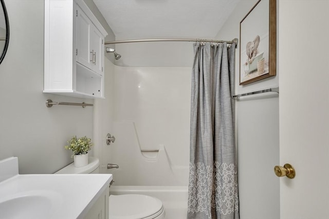 full bath with toilet, vanity, and shower / bathtub combination with curtain