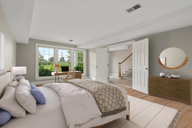 21 Musquashicut Ave Unit 27, Scituate, MA 02066 - bedroom featuring light wood-style floors and baseboards