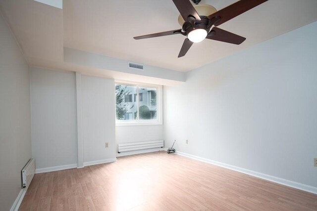 255 N Rd Unit 137, Chelmsford, MA 01824 - unfurnished room with baseboards, visible vents, light wood-type flooring, and ceiling fan