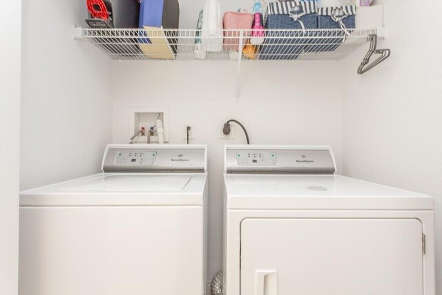 34 Bates St Unit 34, Abington, MA 02351 - washroom featuring washer and dryer