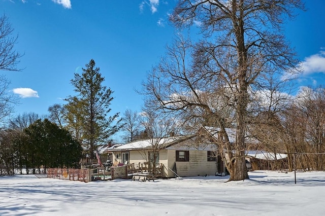 view of front of home featuring a deck