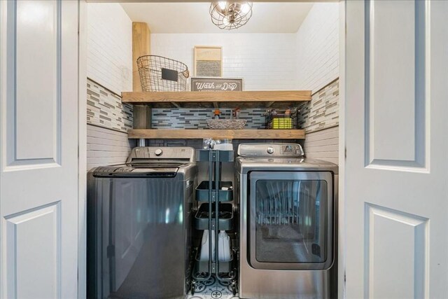 33 Freeman Dr, Plymouth, MA 02360 - laundry room with washing machine and clothes dryer