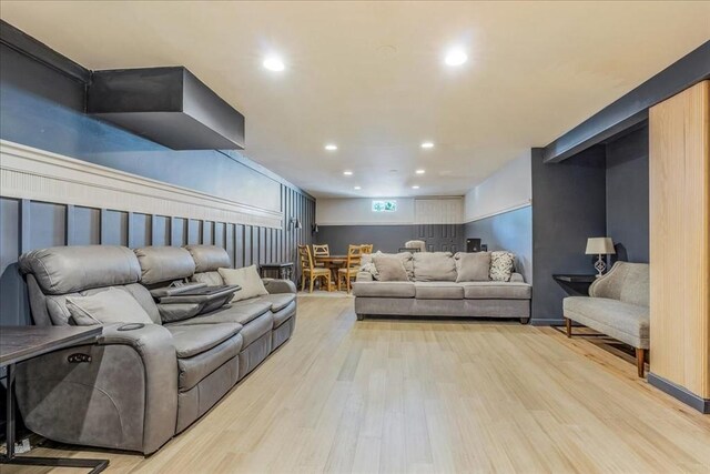33 Freeman Dr, Plymouth, MA 02360 - living area featuring wood finished floors and recessed lighting