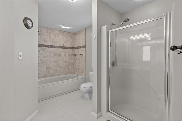 bathroom featuring baseboards, a textured ceiling, and toilet