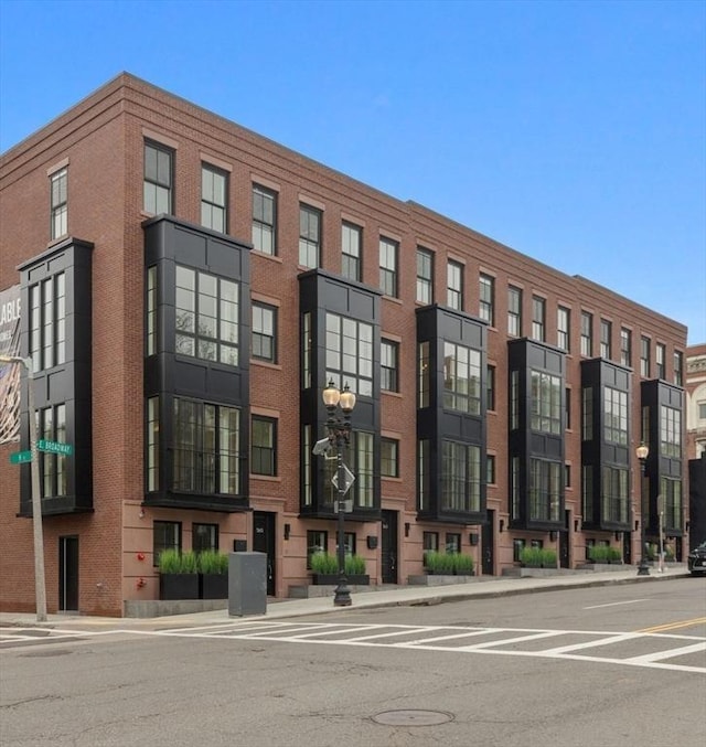 565 E Broadway, Boston, MA 02127 - view of building exterior