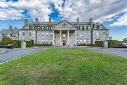 view of front of home with a front yard
