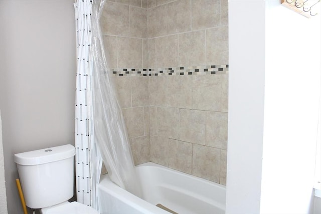 34-36 Glenallen St, Winchendon, MA 01475 - bathroom featuring toilet and shower / bath combination with curtain