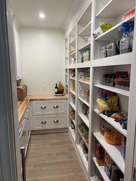 8 Ferry Ln, Berkley, MA 02779 - view of pantry