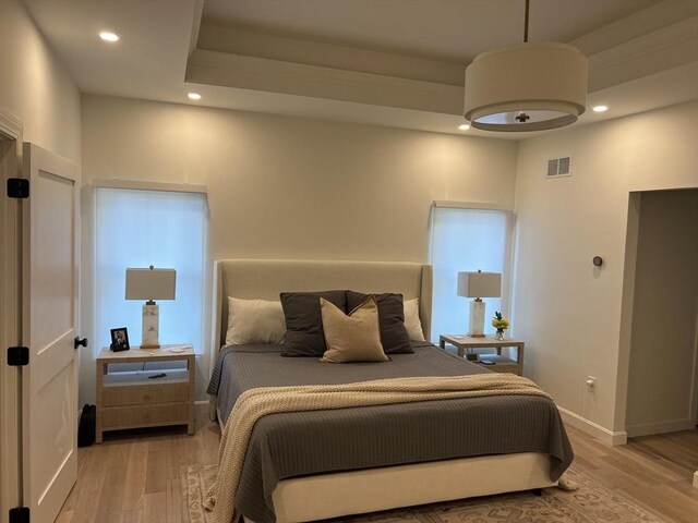 8 Ferry Ln, Berkley, MA 02779 - bedroom featuring light wood-type flooring, recessed lighting, and baseboards