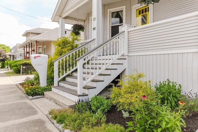 25 Garrison St, Fairhaven, MA 02719 - entrance to property