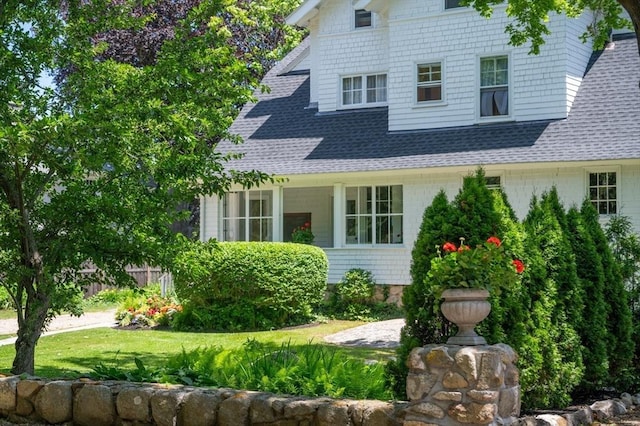 15 Brier Rd, Gloucester, MA 01930 - view of front of property featuring a shingled roof and a front lawn