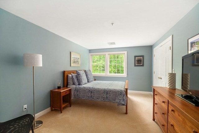 14 Parsons Hill Rd, Wenham, MA 01984 - bedroom featuring light carpet and baseboards