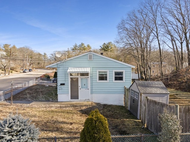 view of outbuilding