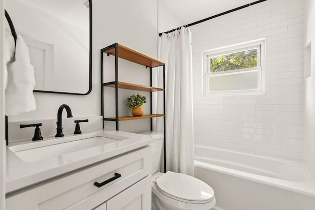 301 Pond St, Boston, MA 02130 - full bathroom featuring vanity, toilet, and shower / tub combo with curtain