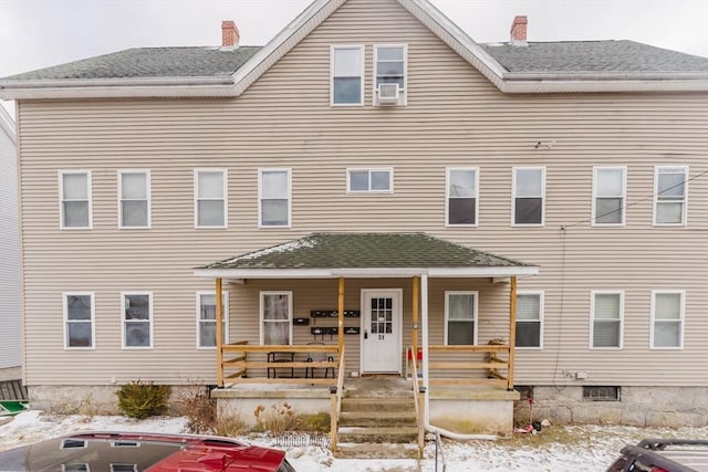 view of front of house featuring a porch