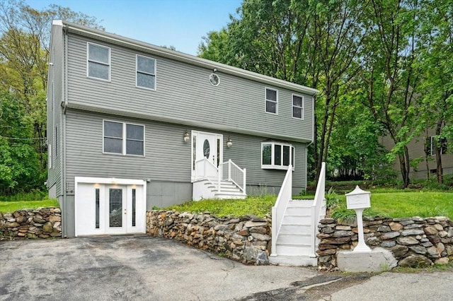 45 Dillon St, Worcester, MA 01604 - view of colonial inspired home