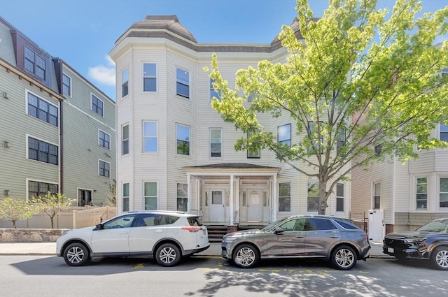 819 E 4th St, Boston, MA 02127 - view of front facade