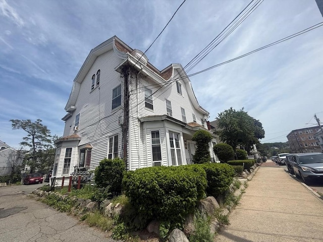 91 Summer St Unit 3, Lawrence, MA 01840 - view of home's exterior