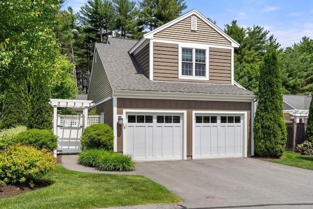 40 Tall Pine Dr Unit 18, Sudbury, MA 01776 - garage with driveway